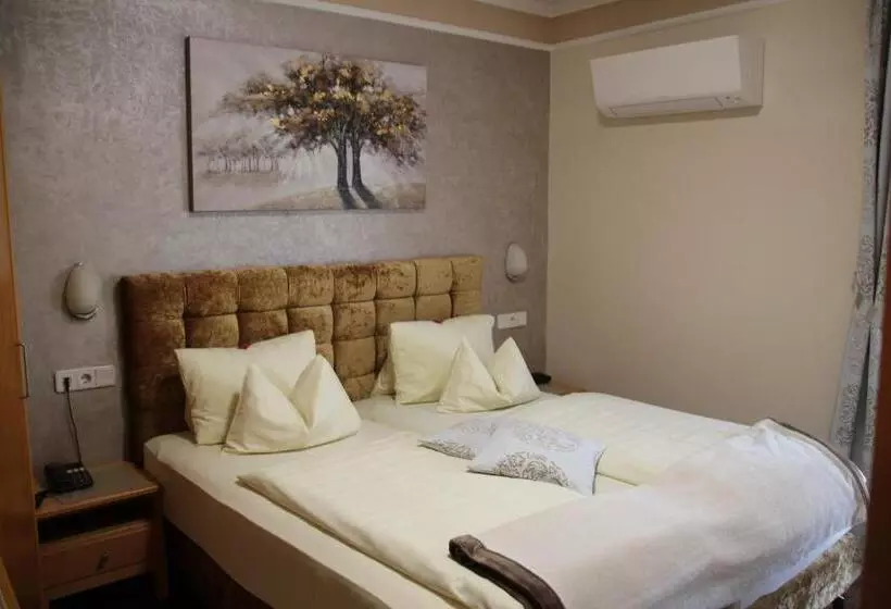 Hotel Lang