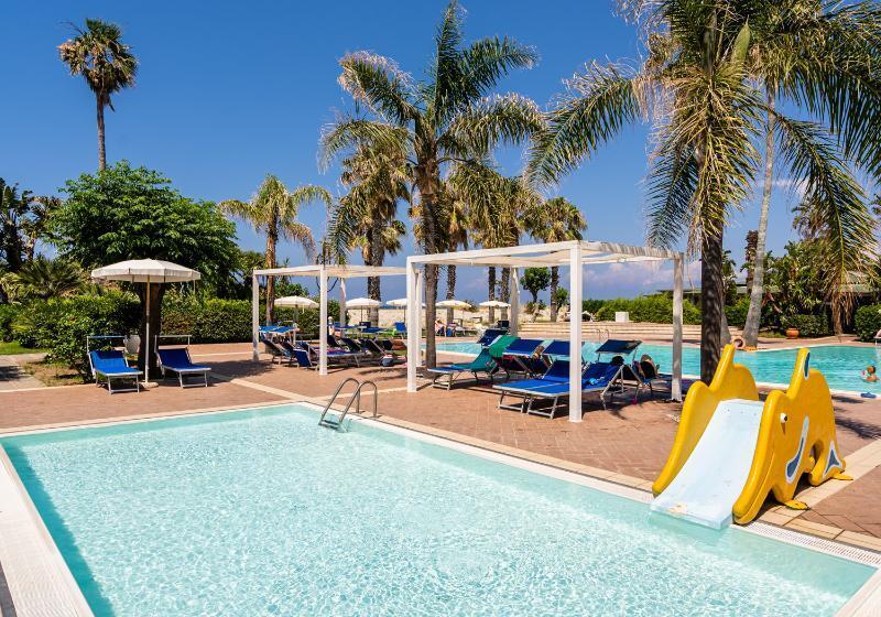 Отель Le Dune Beach Club