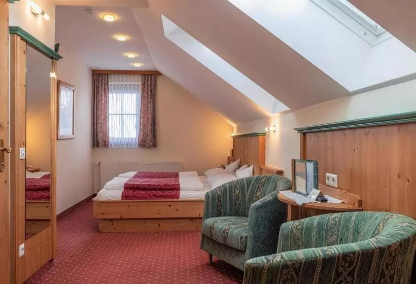 Hotelli Pension Oberjörg