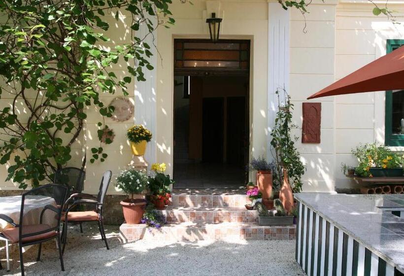 בית מלון כפרי Rosmann