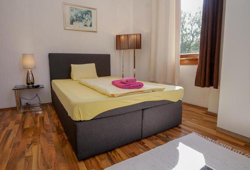 בית מלון כפרי Rosmann