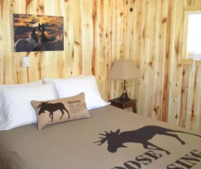 ホテル Wolf Creek Ranch Ski Lodge