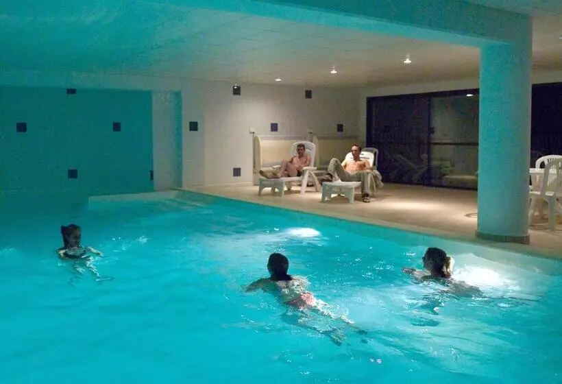Uzes Appart Hotel Résidence Le Mas Des Oliviers
