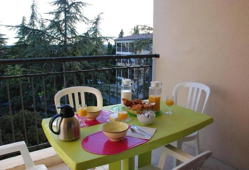 Uzes Appart Hotel Résidence Le Mas Des Oliviers