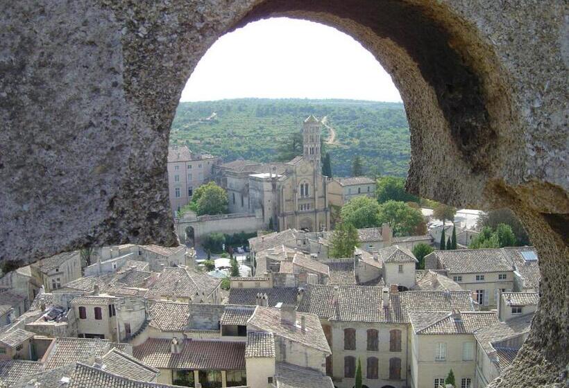 Uzes Appart Hotel Résidence Le Mas Des Oliviers