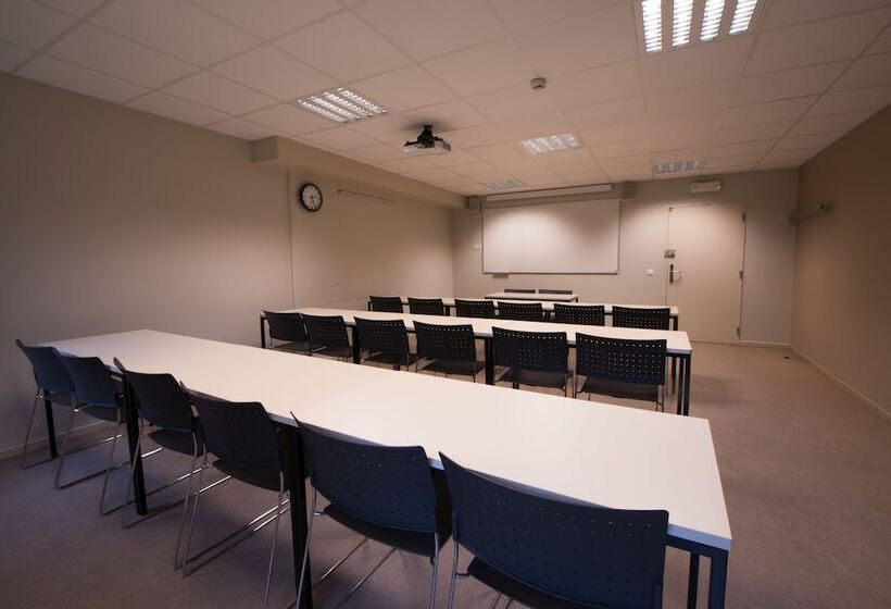 ユースホステル Auberge Des 3 Fontaines