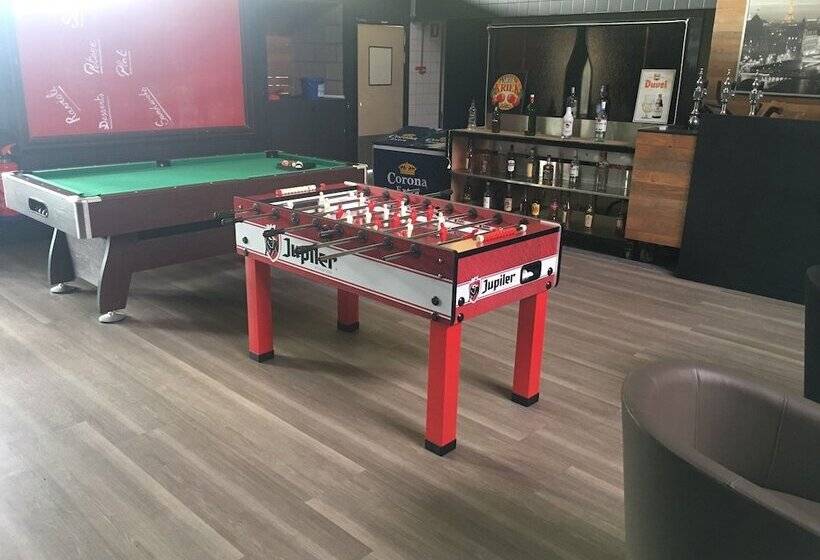 ユースホステル Auberge Des 3 Fontaines