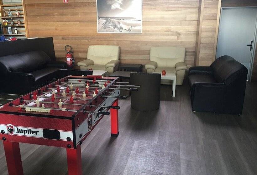 ユースホステル Auberge Des 3 Fontaines