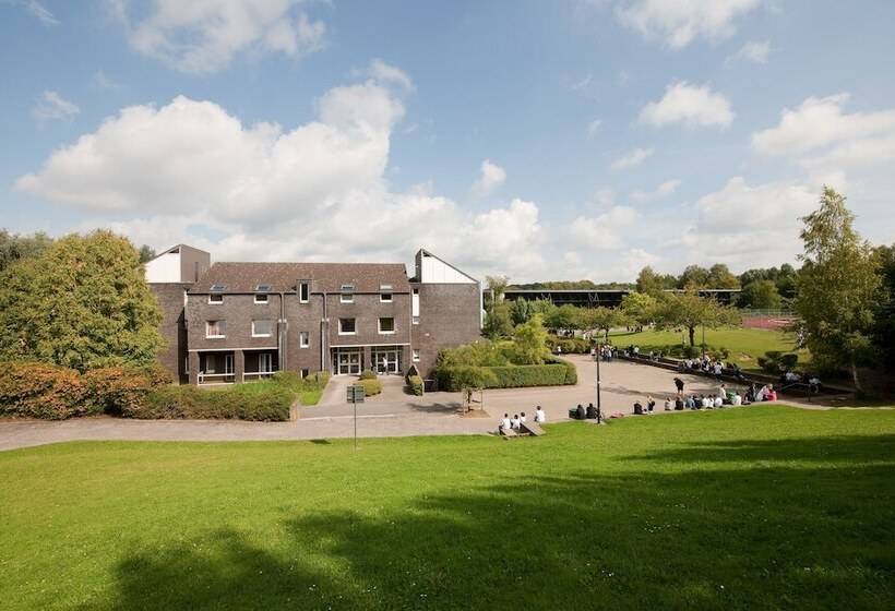 ユースホステル Auberge Des 3 Fontaines