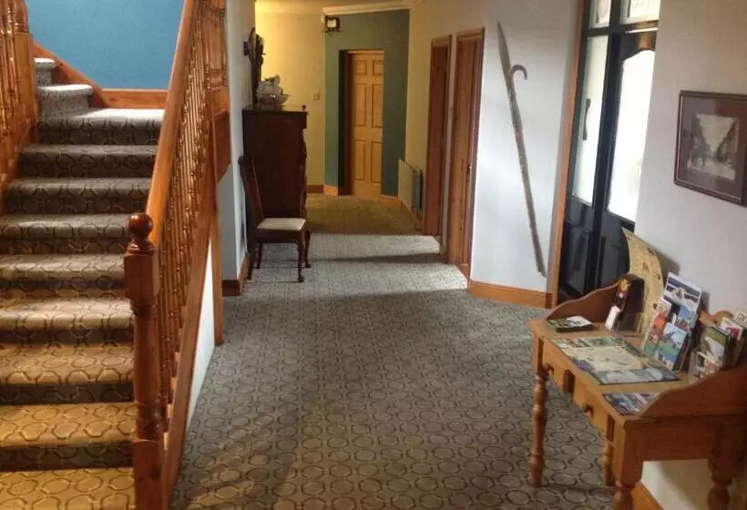 تختخواب و صبحانه Carragh House
