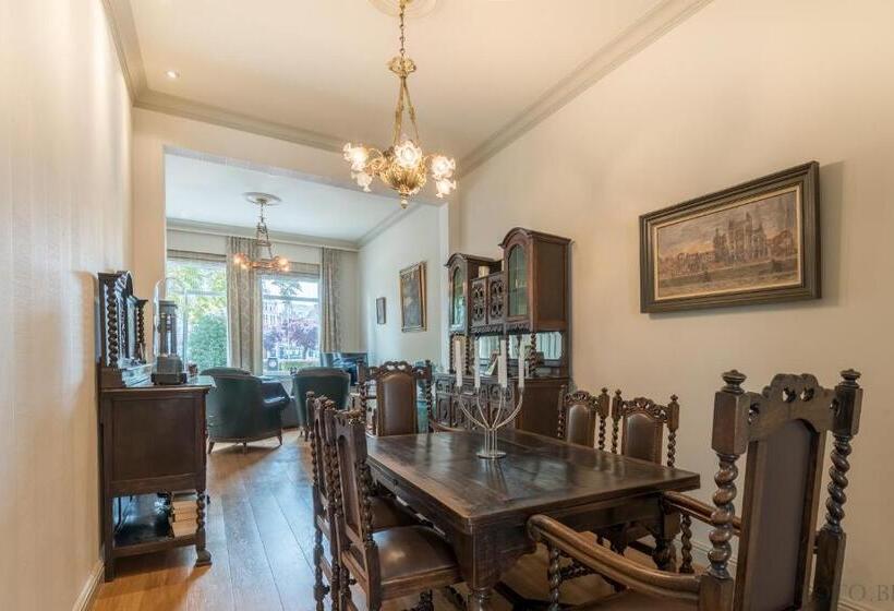 تختخواب و صبحانه Dendernachten