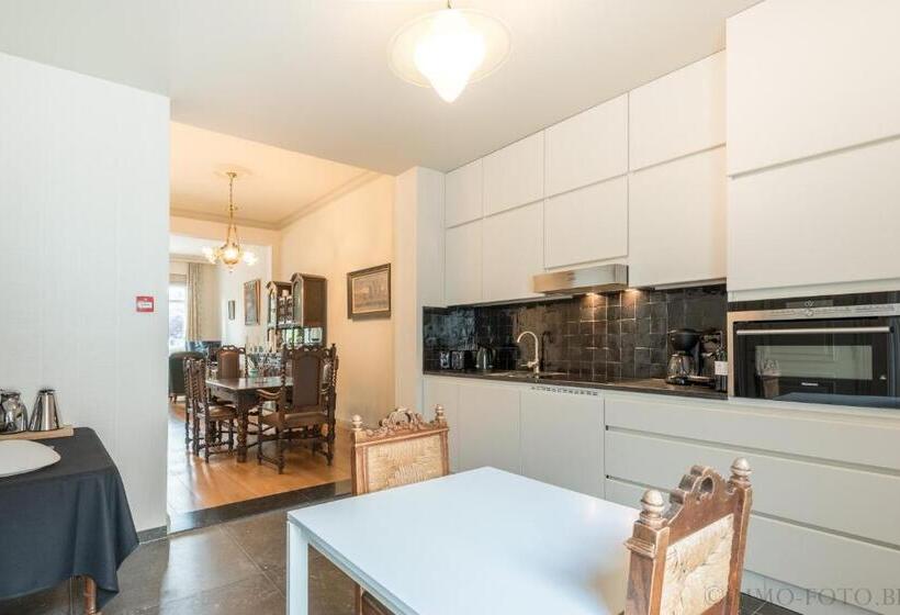 تختخواب و صبحانه Dendernachten