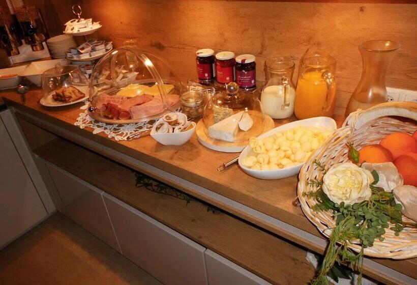 ベッドアンドブレックファースト Gästehaus Lukasser