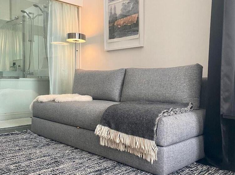 تختخواب و صبحانه Museum Suites