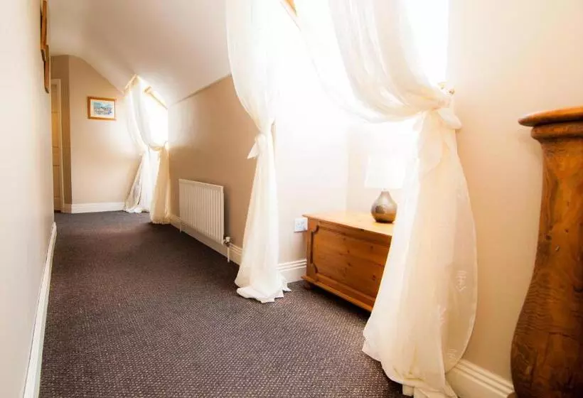 Bed and Breakfast Pairc Lodge