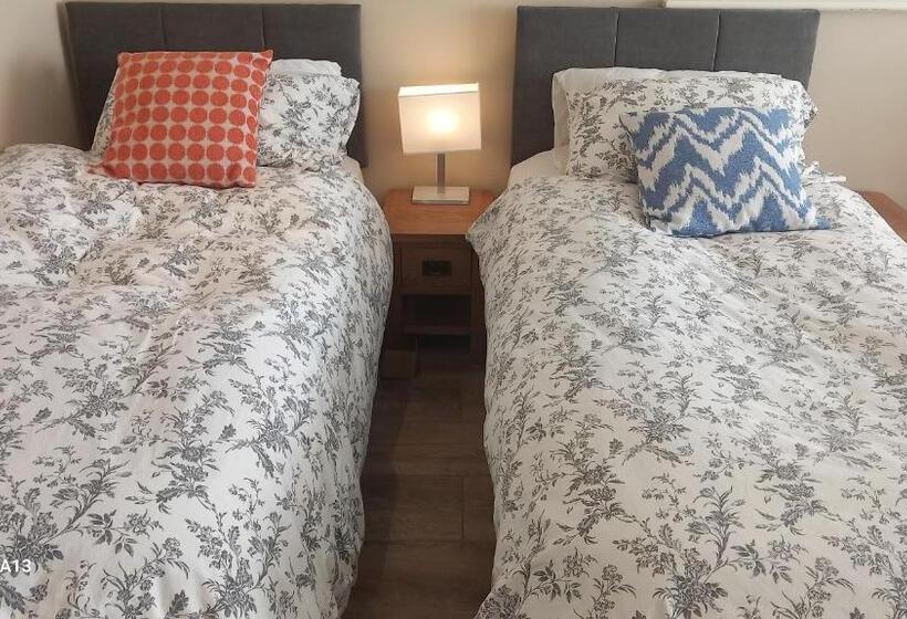 צימר Relax At Safe Haven