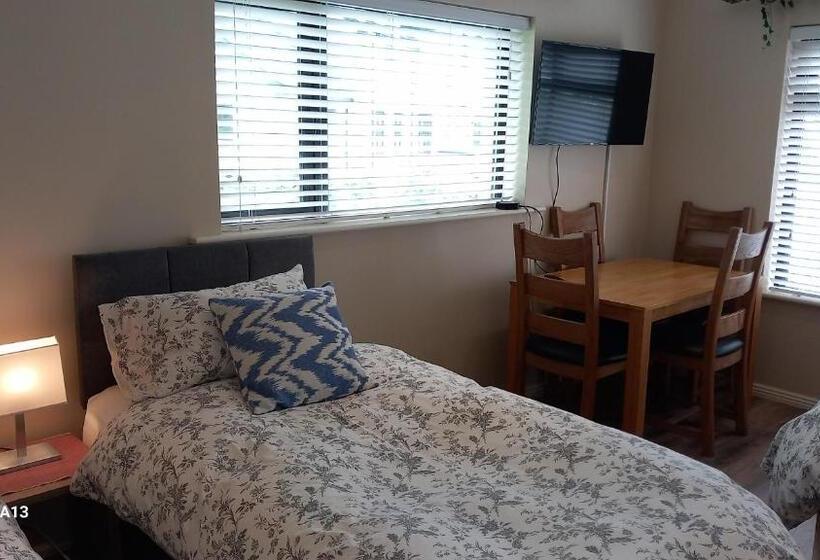 צימר Relax At Safe Haven