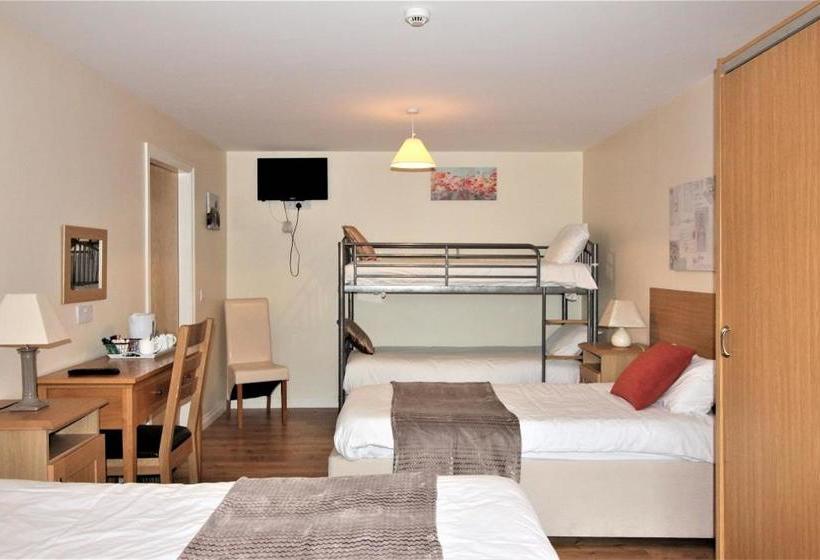 צימר The Connaught Inn