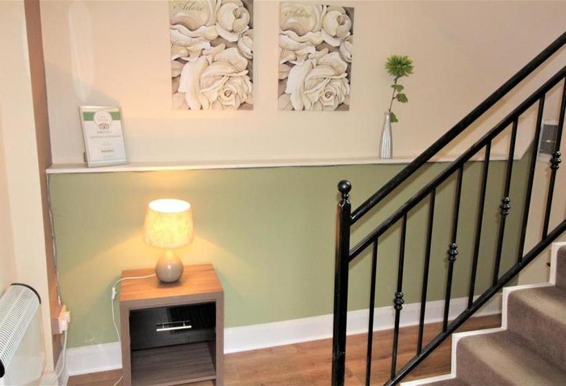 צימר The Connaught Inn