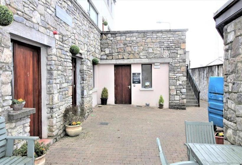 צימר The Connaught Inn