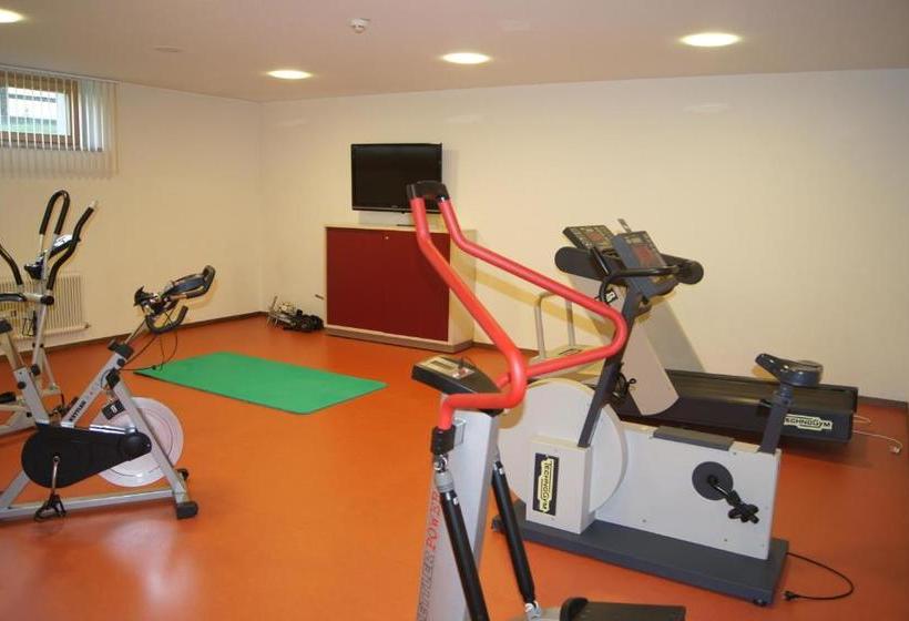 Hostel Jugendherberge St. Johann Im Pongau