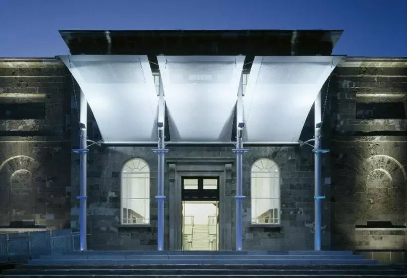 ホテル Carrick Plaza Suites And Apartments