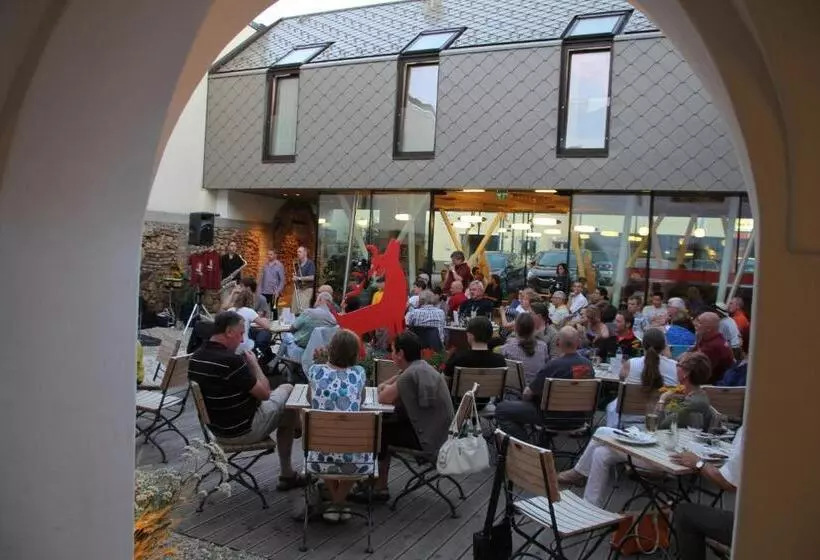 Hotelli Eisenhuthaus