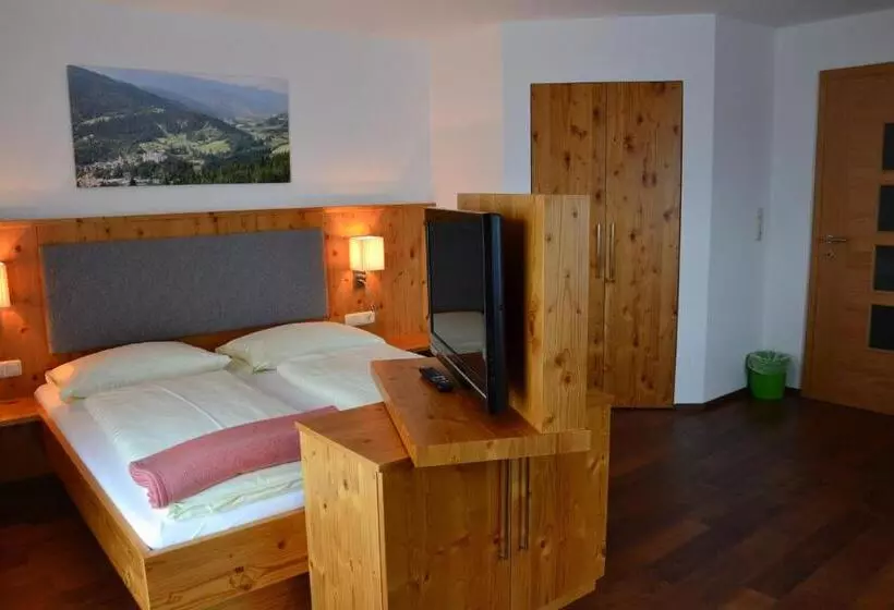 Hotelli Gasthof Käferhube