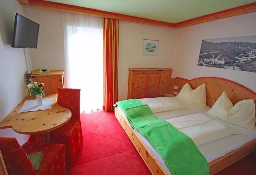 Hotelli Gasthof Käferhube