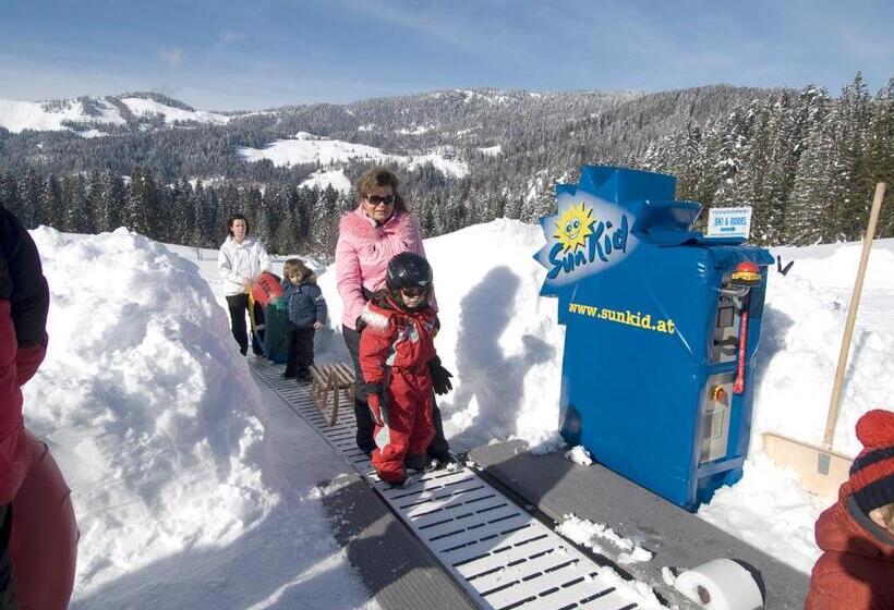 Отель Wohlfühlresort Peternhof