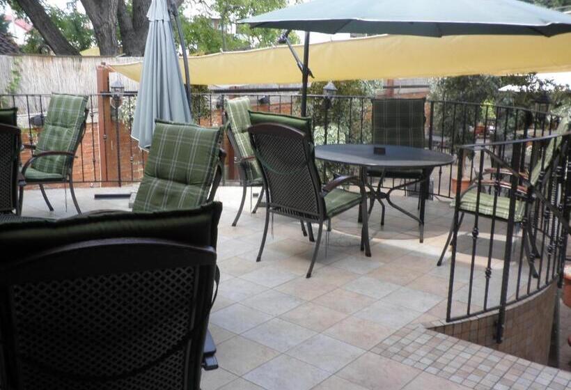 בית מלון כפרי Rokoko