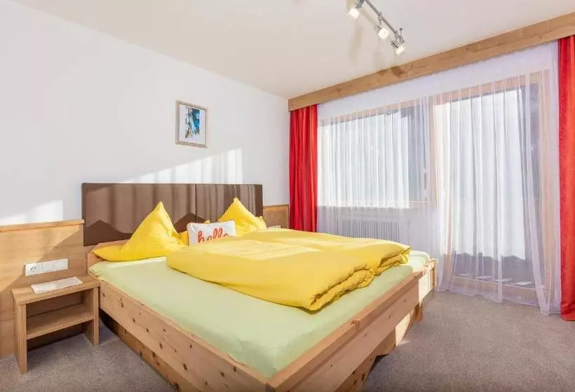 تختخواب و صبحانه Gästehaus Berghof Schöpf