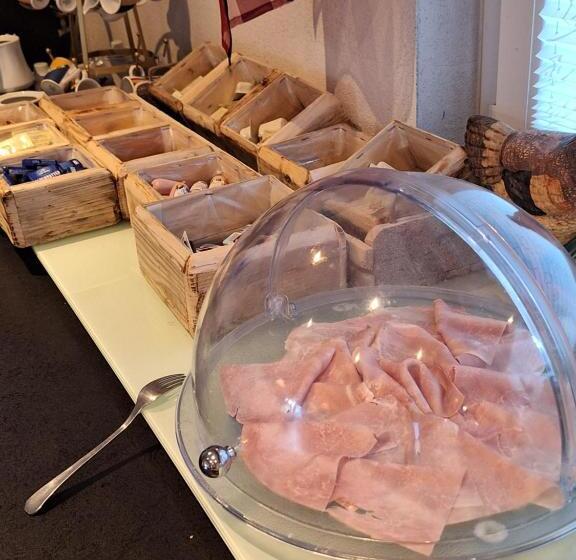 Bed and Breakfast Café Pension Margret