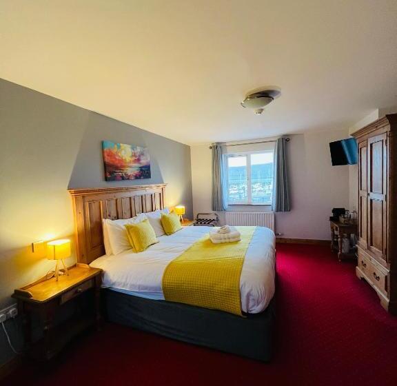 مبيت وإفطار Dingle Marina Lodge