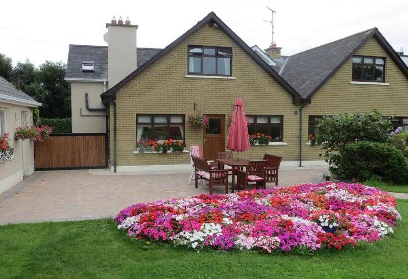 مبيت وإفطار Heritage Accommodation