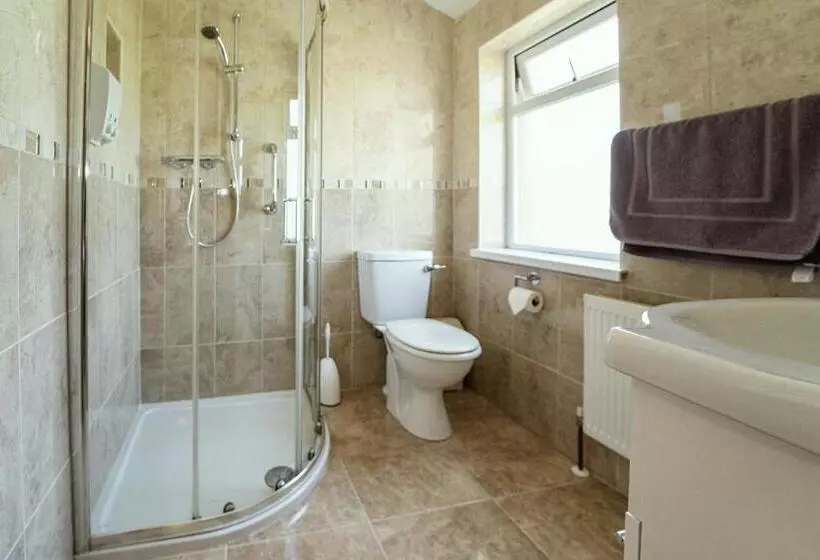 Bertra House B&b