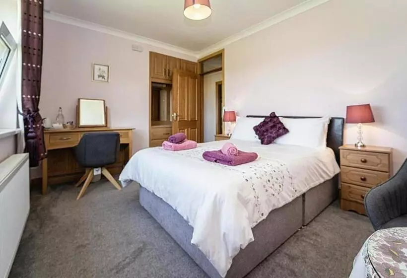 Bertra House B&b