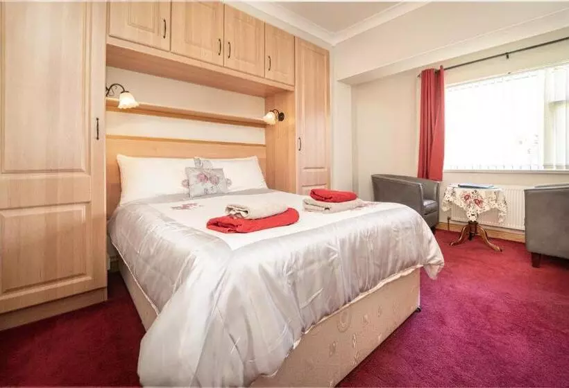 Bertra House B&b
