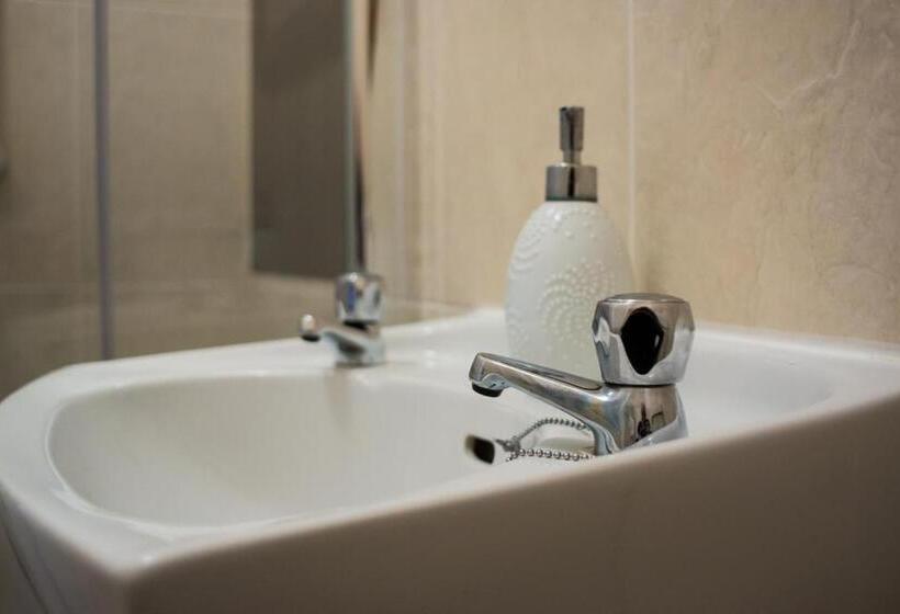 Grove House Bed & Breakfast