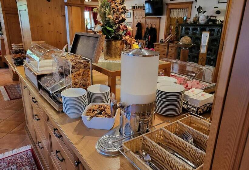 ホテル Garni Landhaus Trenkenbach