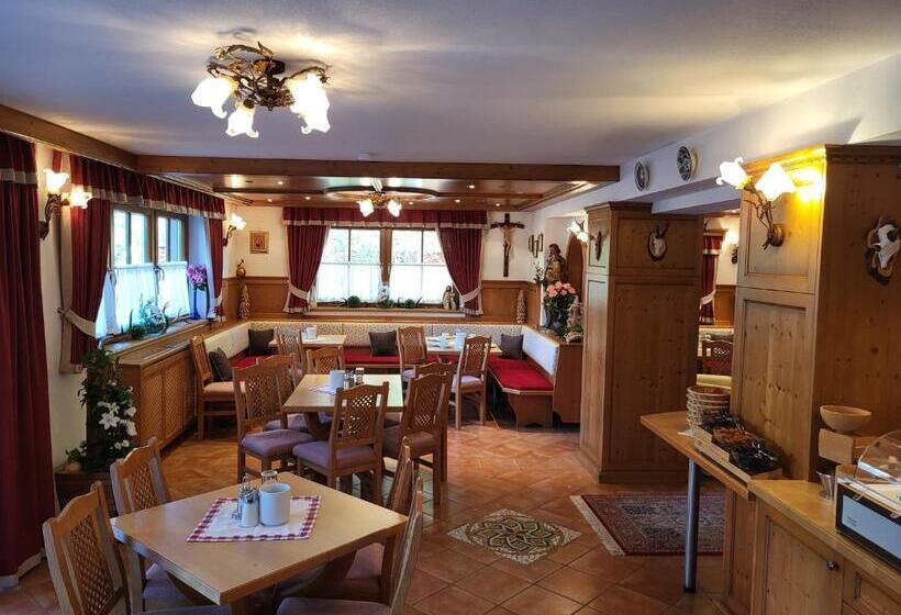 ホテル Garni Landhaus Trenkenbach