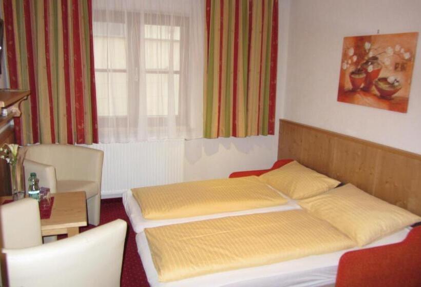 ホテル Garni Landhaus Trenkenbach