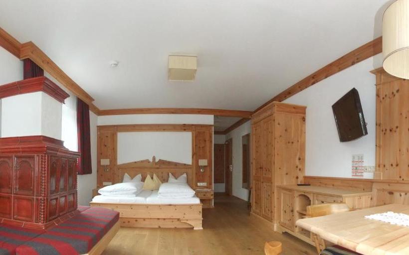 ホテル Garni Obermair