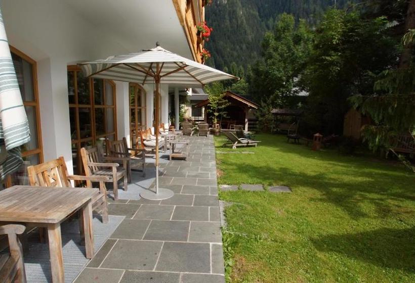 ホテル Garni Obermair