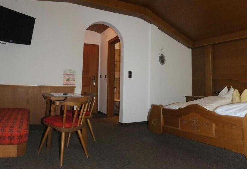 ホテル Garni Obermair