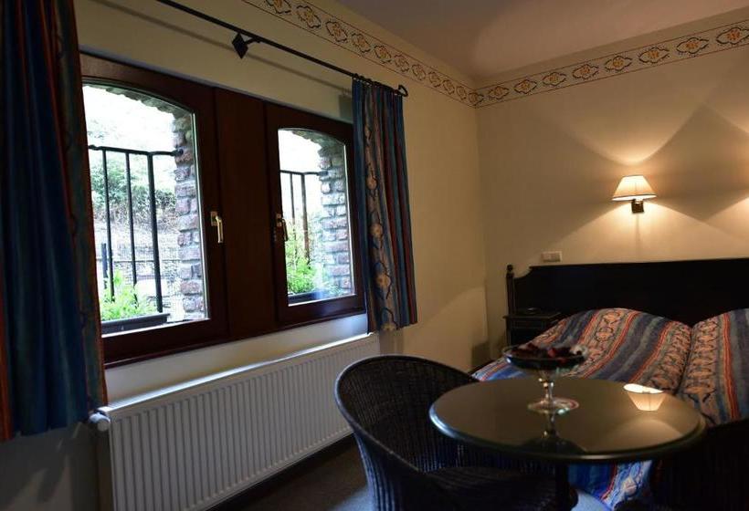 هتل Hôtel Moulin De La Strument