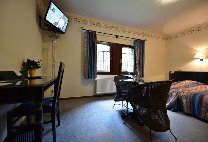 هتل Hôtel Moulin De La Strument