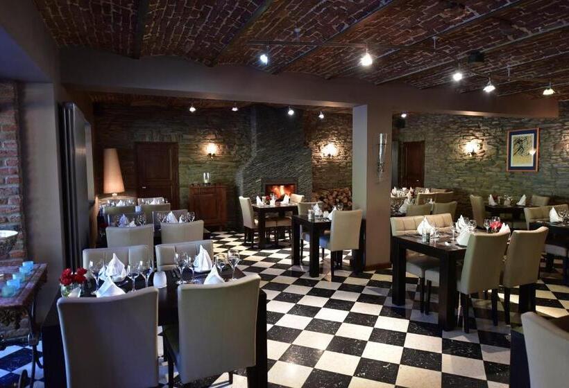 هتل Hôtel Moulin De La Strument