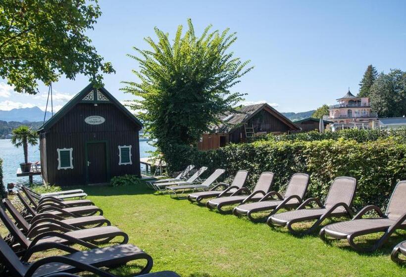 ホテル Villa Auguste