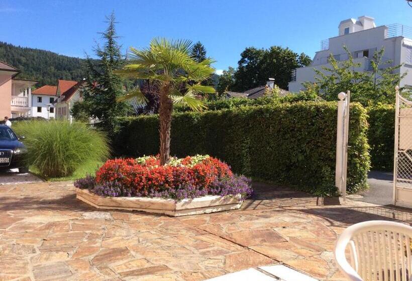 ホテル Villa Auguste